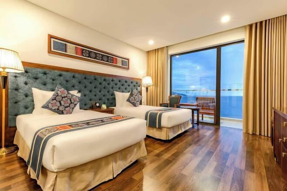 Ropa de cama de alta calidad y minibar