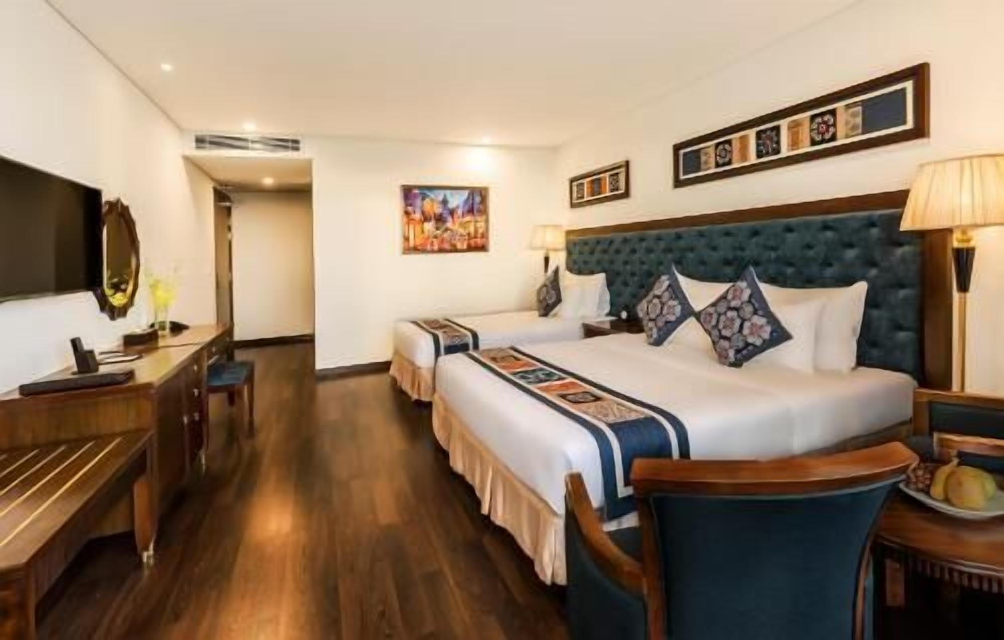 Premium bedding, minibar, in-room safe, blackout curtains