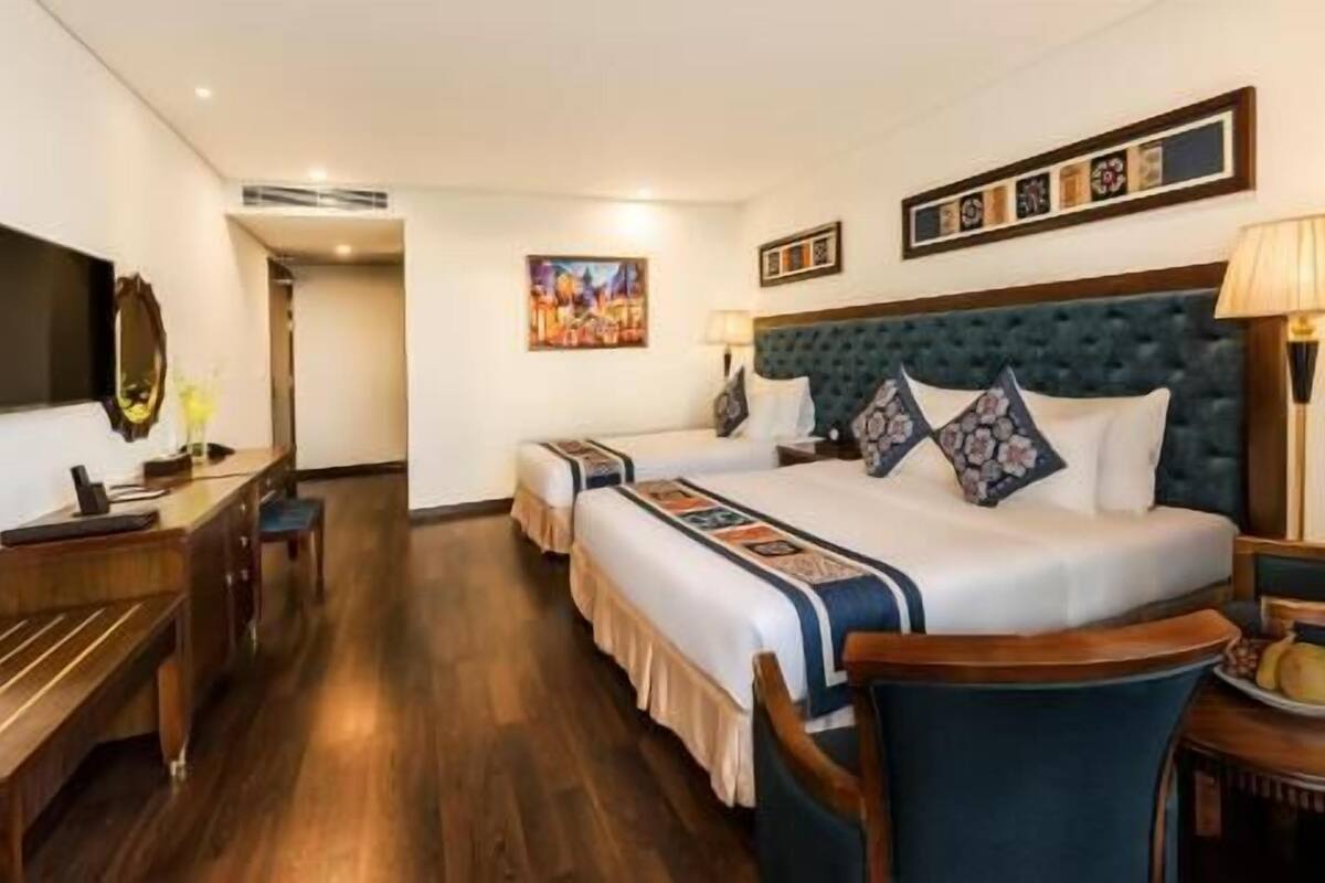 Premium bedding, minibar, in-room safe, blackout curtains