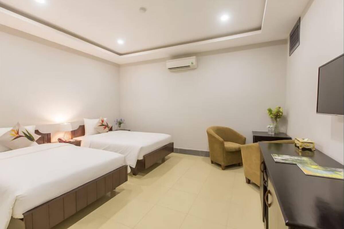 1 bedroom, minibar, individually furnished, desk