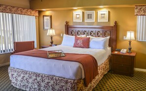 Deluxe Condo, 2 Bedrooms | Egyptian cotton sheets, premium bedding, pillow-top beds, minibar - Orlando Condo (Orlando)