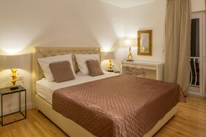 2 Schlafzimmer, Zimmersafe, Bügeleisen/Bügelbrett, WLAN
