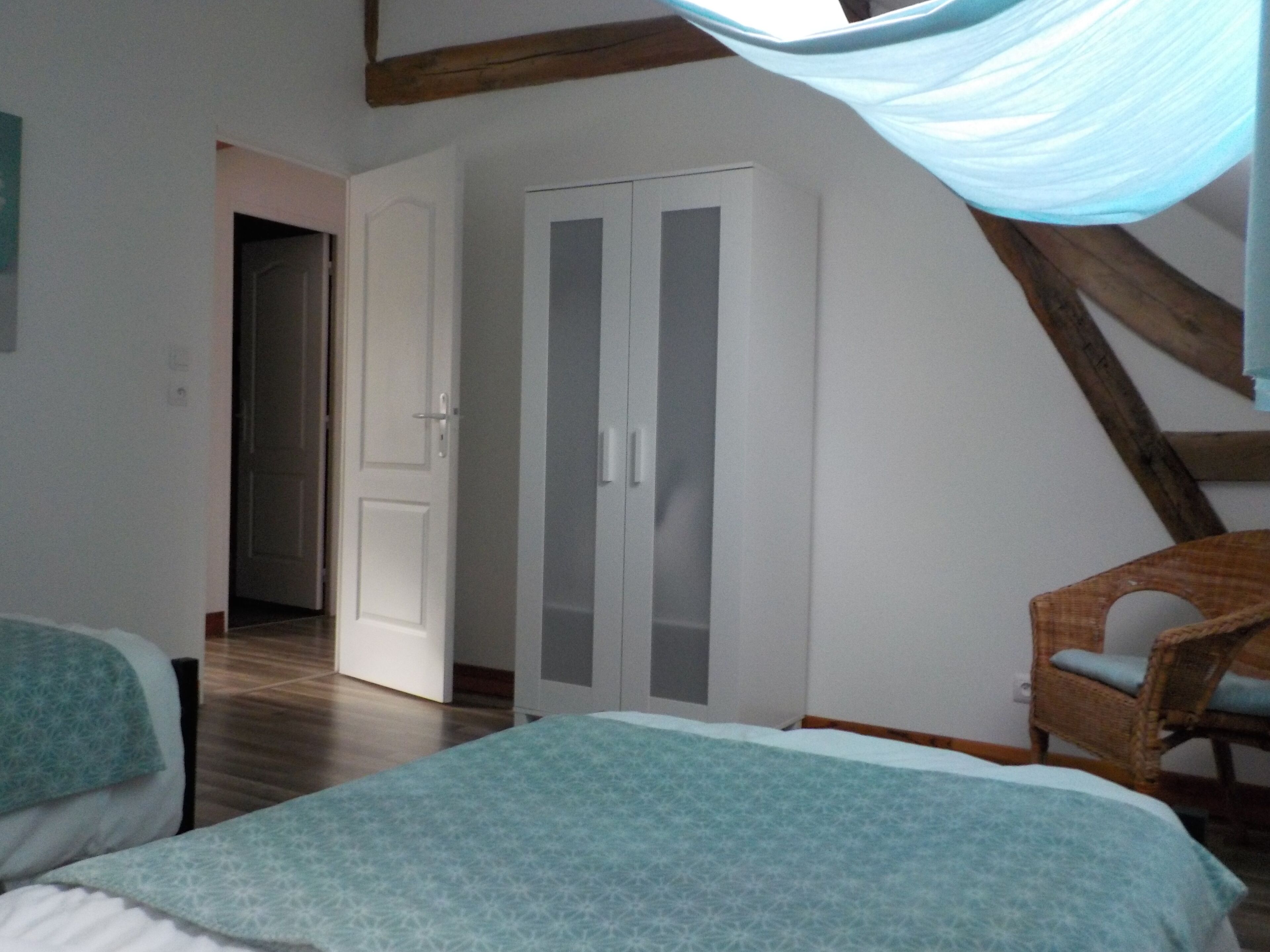 3 chambres, fer et planche à repasser, lit parapluie, Wi-Fi gratuit