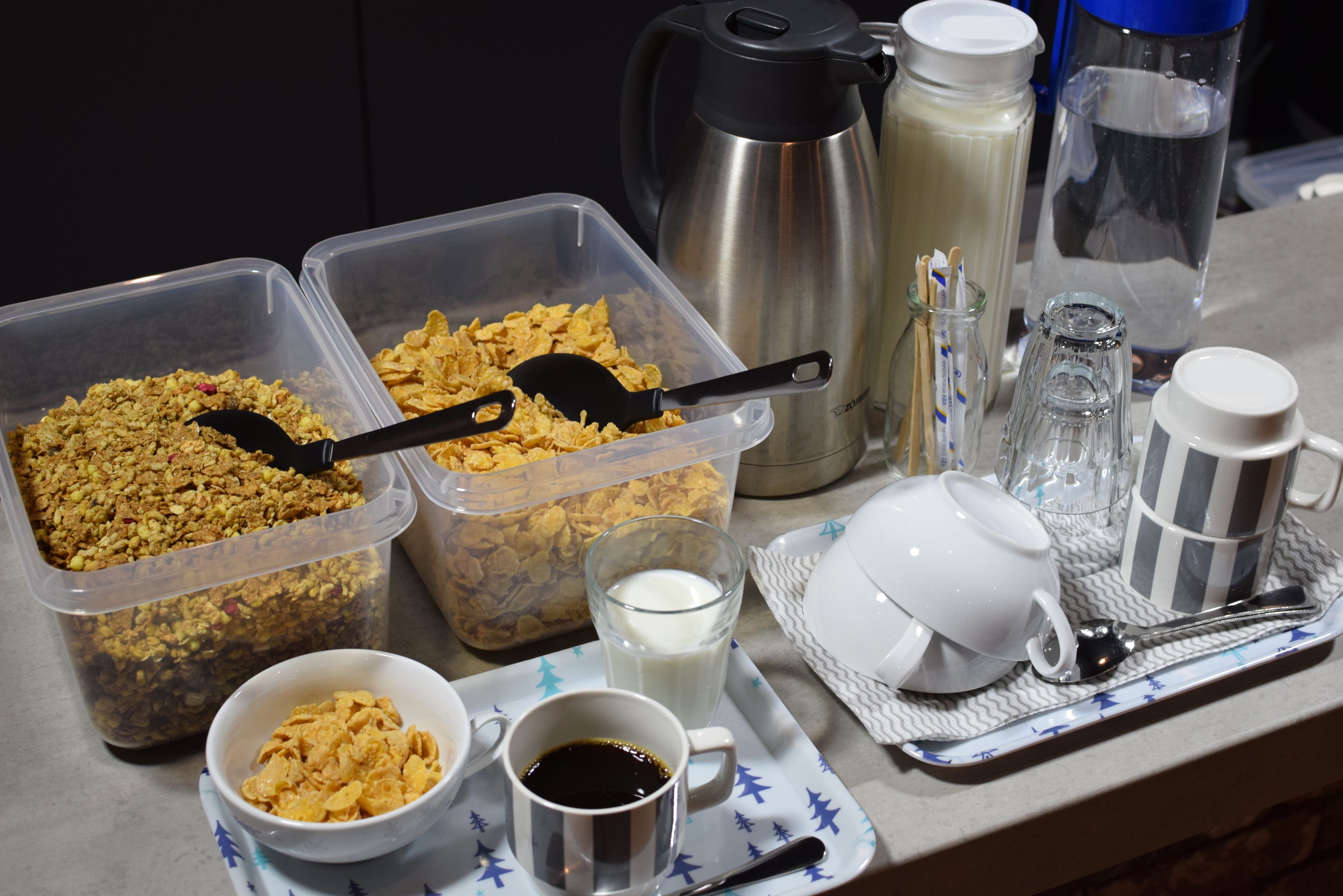 包含每日自助早餐