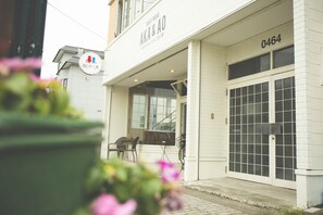 Mặt tiền nơi lưu trú