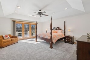 6 habitaciones, escritorio y tabla de planchar con plancha 