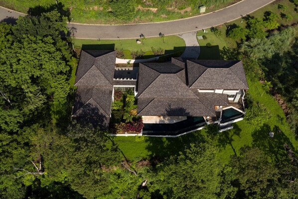 Exterior - Open view to the bay side, dont miss sunrise! (Peninsula)