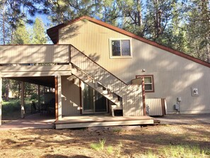 Exterior - GREAT DEAL & BEST LOCATION 5 BR/4 Baths, Sleeps 18, Unlimited SHARC passes/Wi-Fi (Bend)