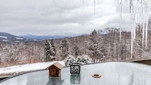 室外 SPA 浴池