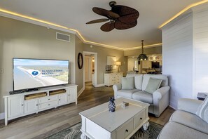 Smart TV - 201 Barrington Arms is a beautiful oceanfront villa close to the pool. (Hilton Head Island)
