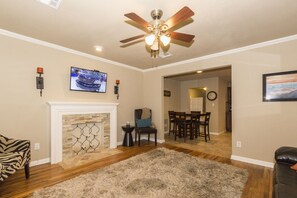 TV, foosball - Charming Brick Home Off Of Route 66 Near Tulsa Expo Fairgrounds. Sleeps 8 (Tulsa)