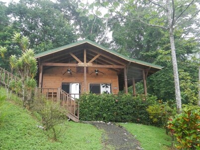 Ocean Views,Jungle Views, Wildlife, Swim in our Private Pool, Wi-Fi, Beach Club