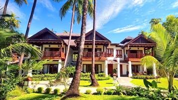 Enceinte de lâhĂ©bergement