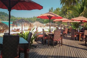 Se sirven desayunos y cenas, cocina local e internacional