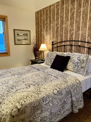 3 chambres, fer et planche à repasser, Wi-Fi gratuit, draps fournis
