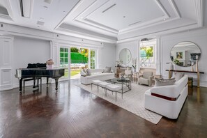 Spielezimmer