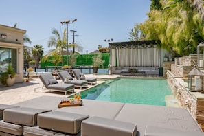 Beheizter Pool