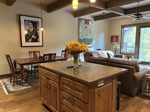 Interior - Downtown Bigfork, 1 Bedroom Luxury Condo overlooking the Swan River (Bigfork)