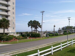 Unclassified image, 5 of 28, button