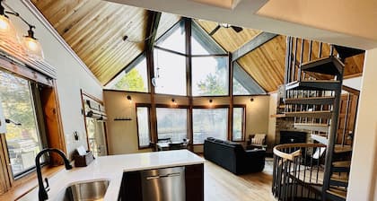 Cedar Hill Cottage, the Perfect Getaway in Chambersburg PA
