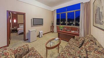 Superior Double Room | In-room safe, desk, blackout drapes, free WiFi