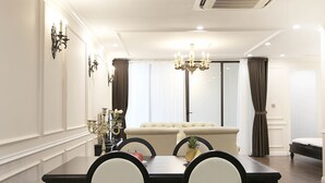Studio | In-room dining - Aspen Residences (Hanoi)