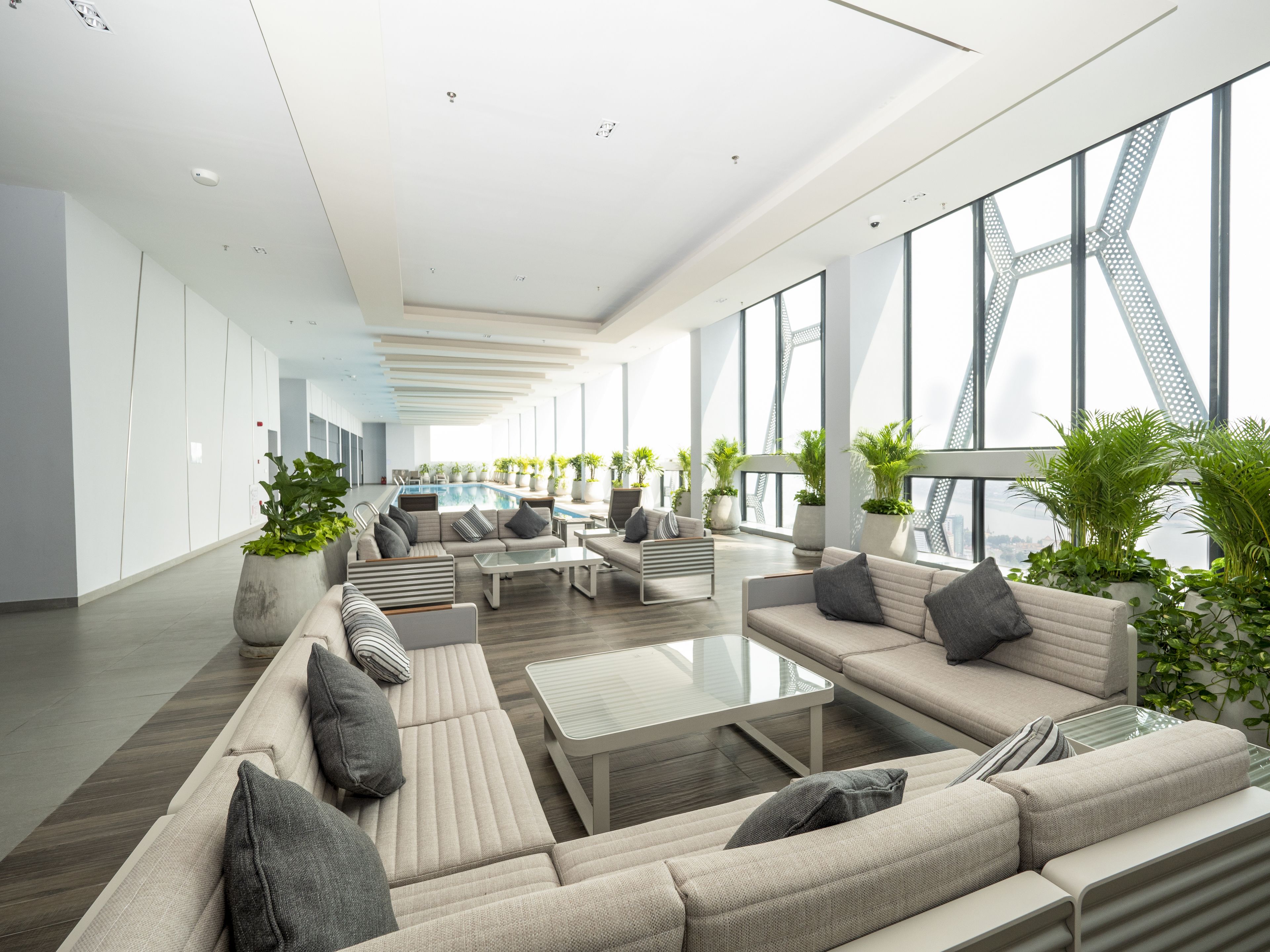 Piscina coberta i piscina a l'aire lliure 