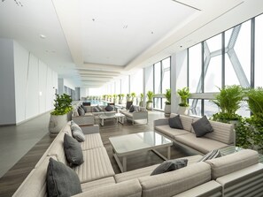 室内游泳池，室外游泳池