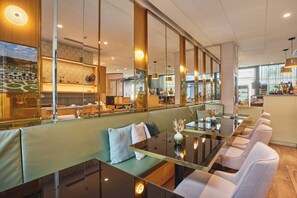 Daily buffet breakfast for a fee - Les Jardins de Mademoiselle Hotel & Spa (Paris)