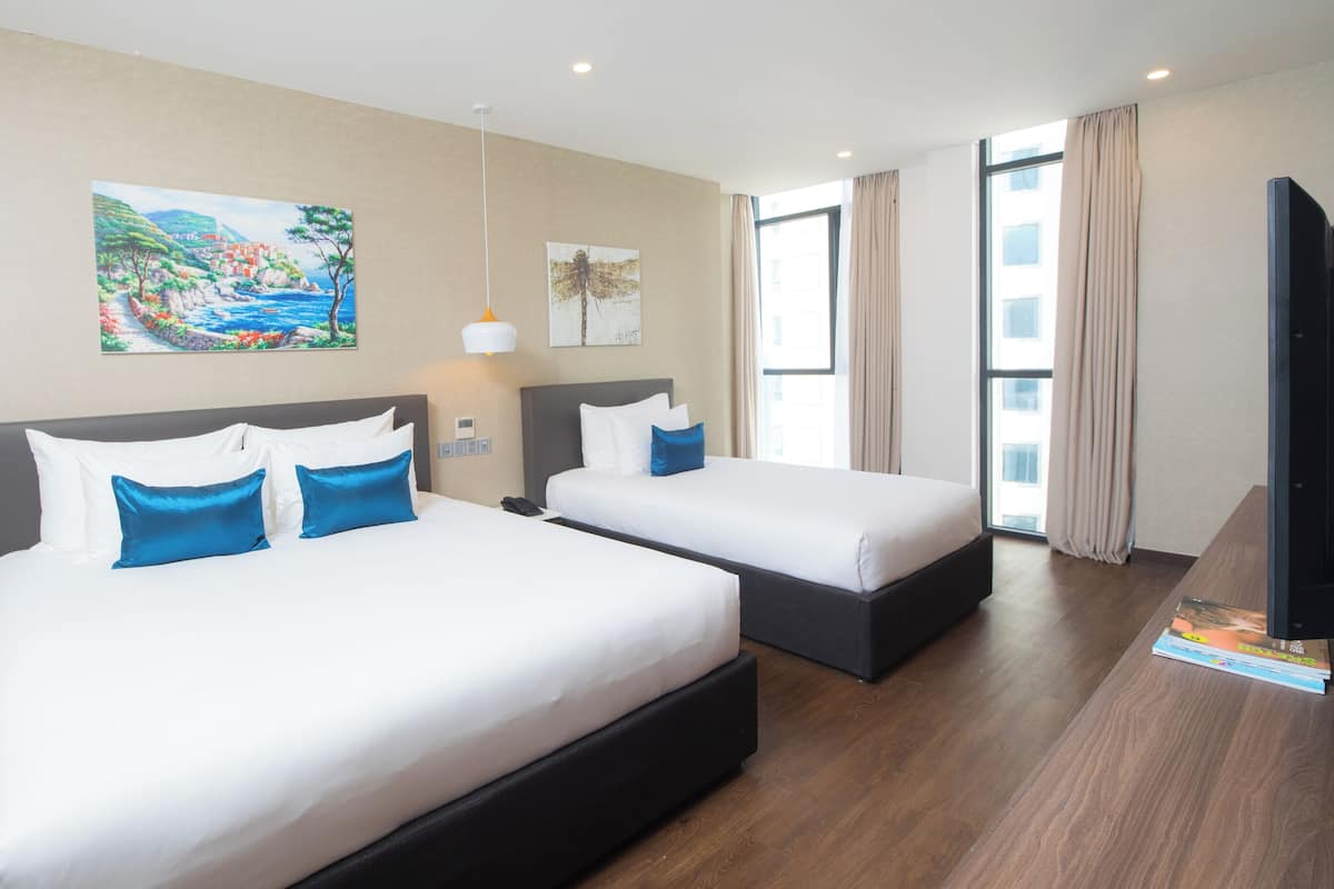 Apartment, 2 Bedrooms | Minibar, in-room safe, desk, laptop workspace