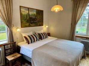 Blackout curtains, iron/ironing board, free WiFi, bed sheets - THE LODGE Torsby (Torsby)