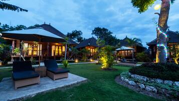 2 Bed Rooms with connecting door | Garden view