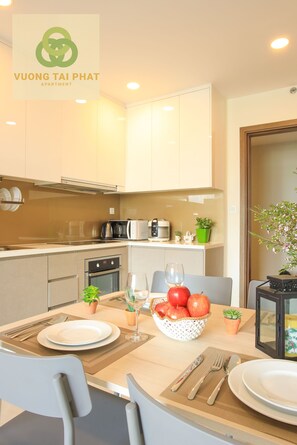 In-room dining - Ruby RiverGate Apartments (Ho Chi Minh City)
