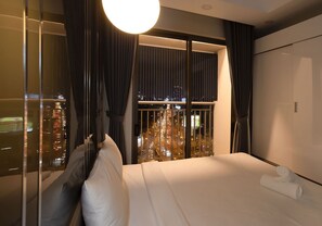 Egyptian cotton sheets, premium bedding, individually decorated - Ruby RiverGate Apartments (Ho Chi Minh City)