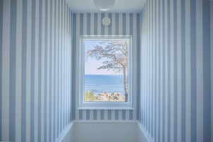 Dobbeltværelse med terrasse & havudsigt - Strand anneks (ØST) | Vista para a água