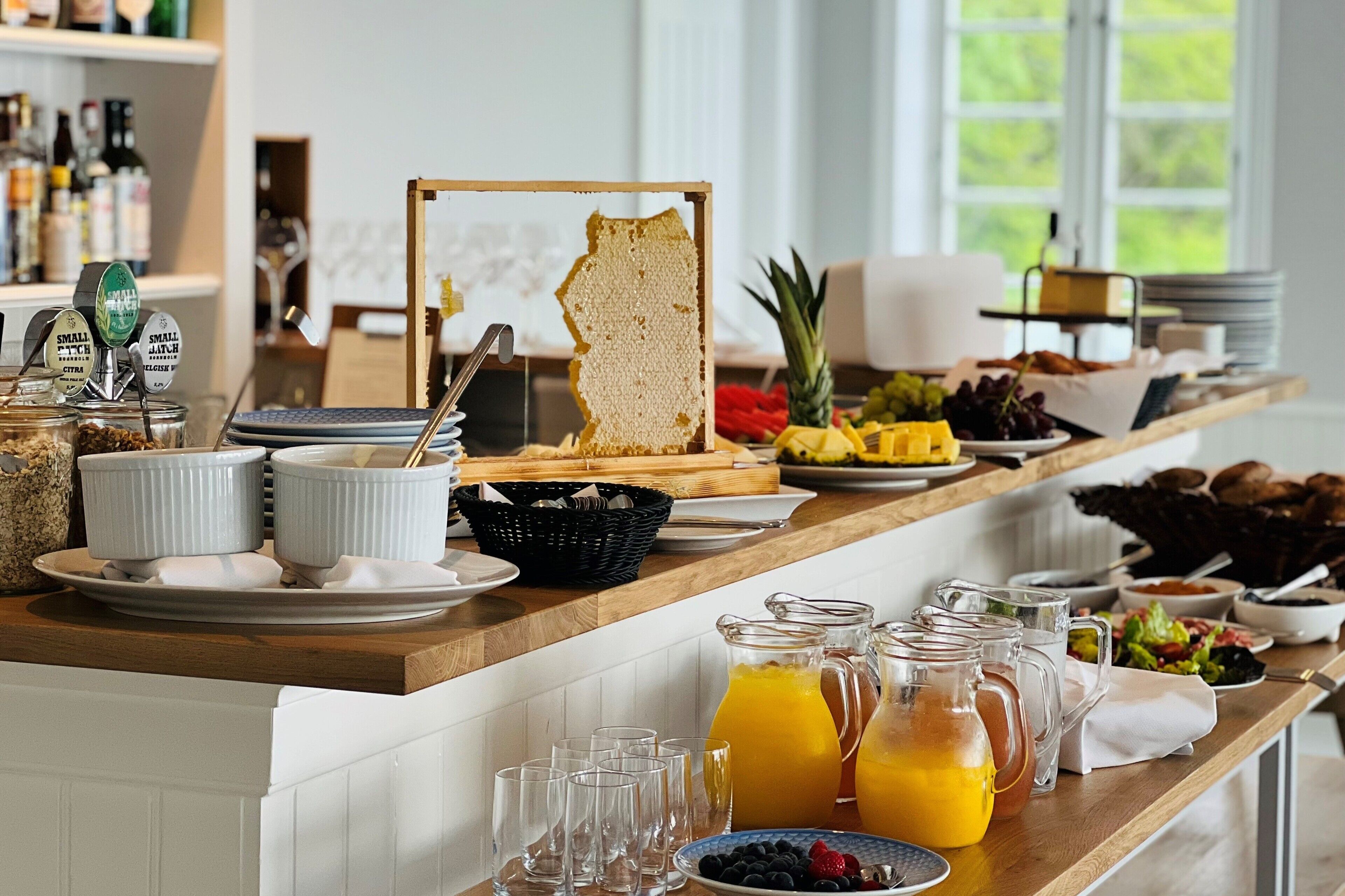 Free daily buffet breakfast