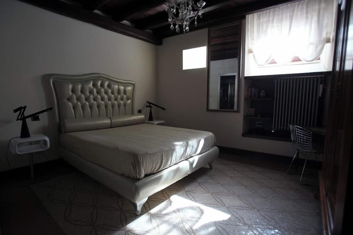 Comfort Room | Property entrance