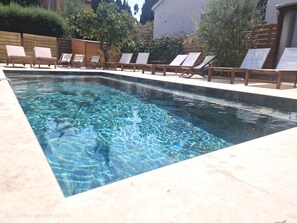 Seasonal outdoor pool - Hôtel La Petite Bohème (Le Lavandou)
