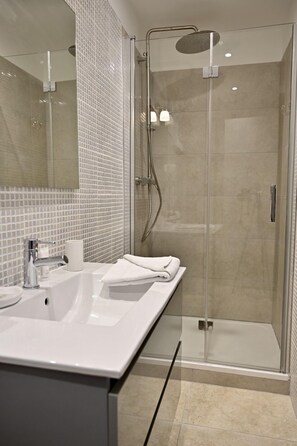 Bathroom - Hôtel La Petite Bohème (Le Lavandou)