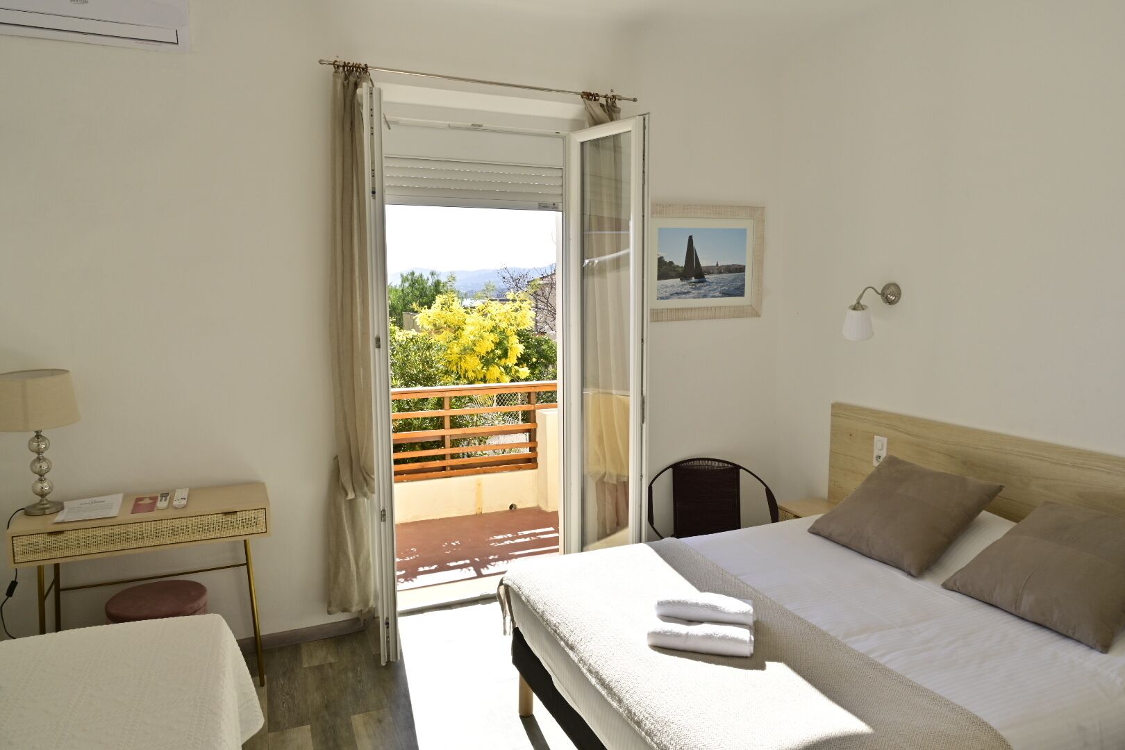 deluxe double or twin room, balcony, sea view | 1 bedroom, premium bedding, in-room safe, individually decorated