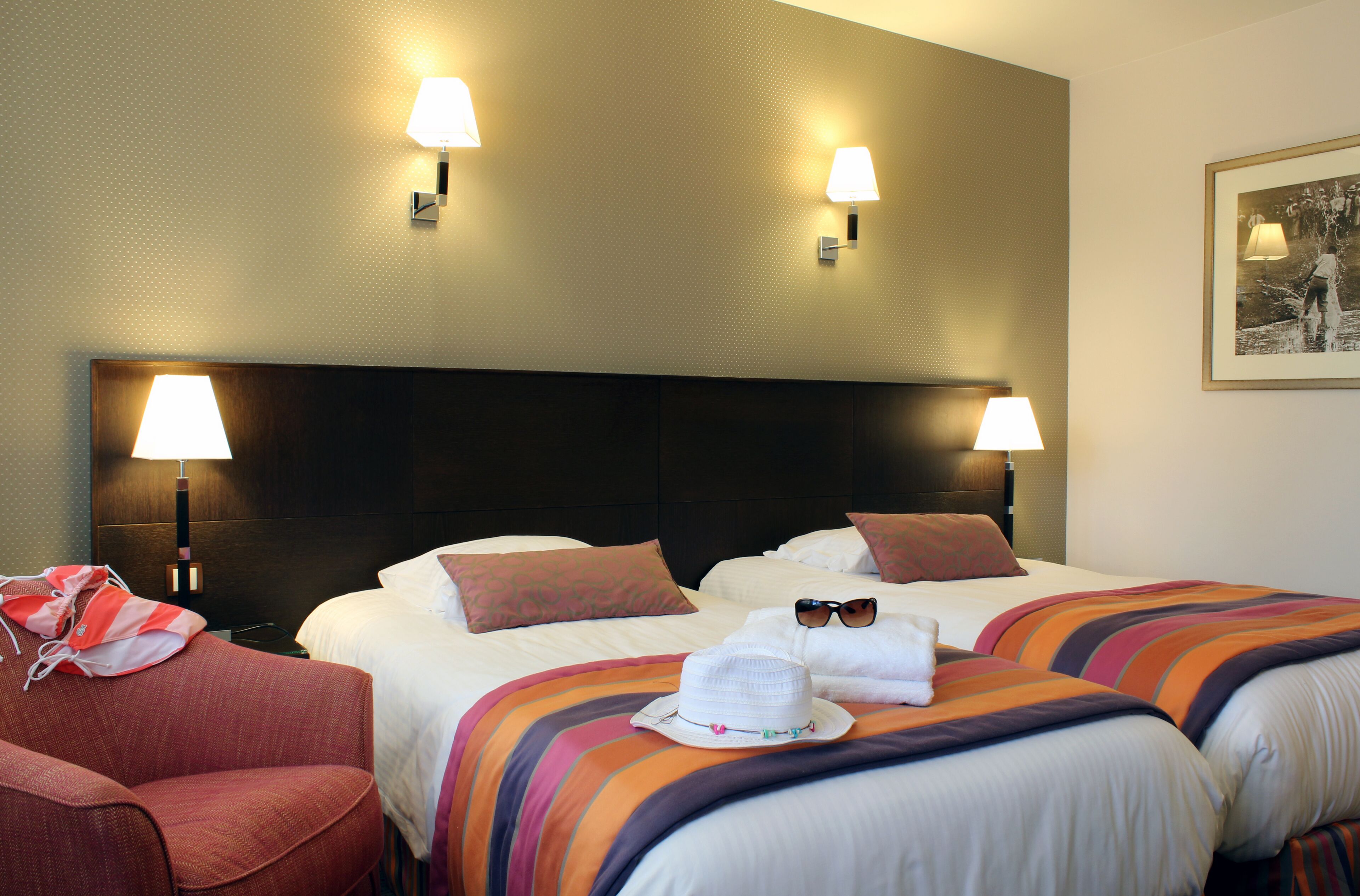 classic twin room | 1 bedroom, premium bedding, minibar, in-room safe