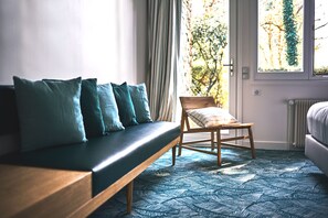 Bungalow – classic | Sengetøy av topp kvalitet, minibar og safe på rommet