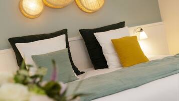 Classic-Zimmer | Hochwertige Bettwaren, Minibar, Zimmersafe, individuell dekoriert