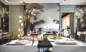 Daily buffet breakfast (EUR 24 per person) - Le Manoir Hotel (Le Touquet-Paris-Plage)