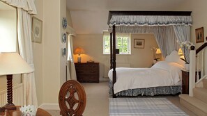 Cottage | 1 bedroom, iron/ironing board, free WiFi, bed sheets - Aintree Cottage (Chipping Norton)