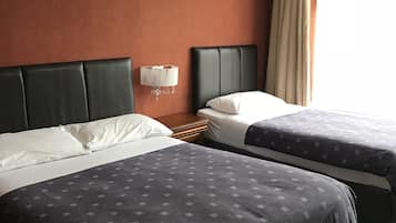 Camera tripla | Tende oscuranti, ferro/asse da stiro, Wi-Fi gratuito, lenzuola