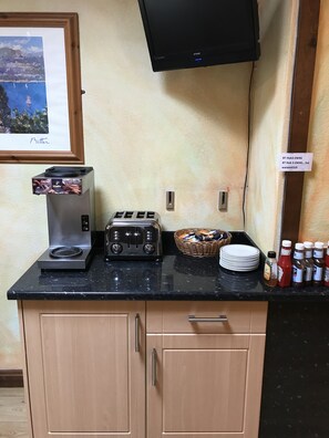 Esmorzar diari anglès (7.50 GBP per persona)