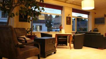 Lobby-Lounge