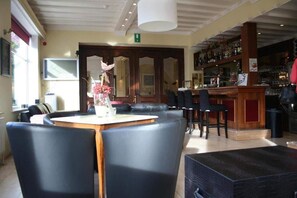 Bar (in der Unterkunft)