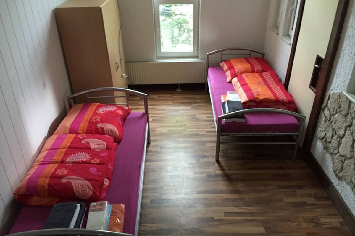 Zweibettzimmer, Gemeinschaftsbad